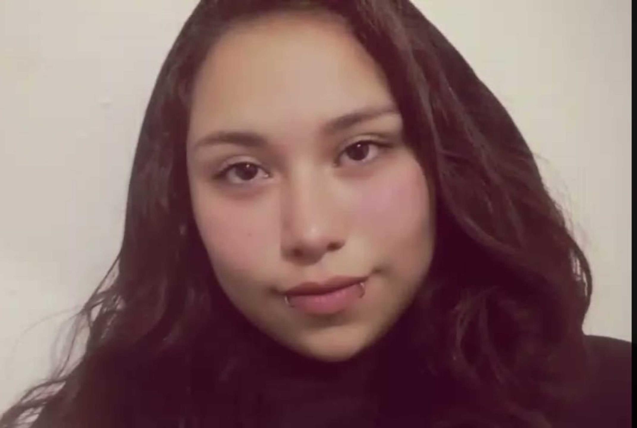 Image of cam model AnnyaMartinez from XloveCam