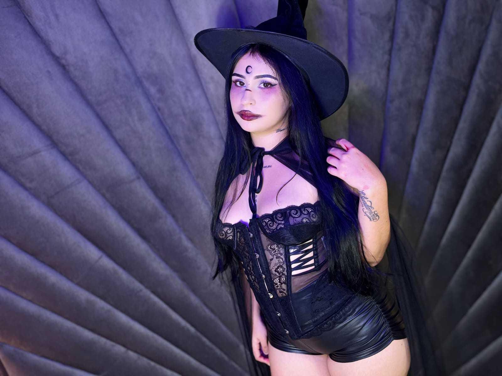 Image of cam model HannahBecker from XloveCam