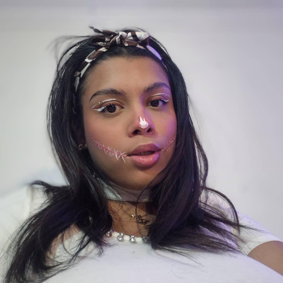 Image of cam model TeylorJenkins from XloveCam