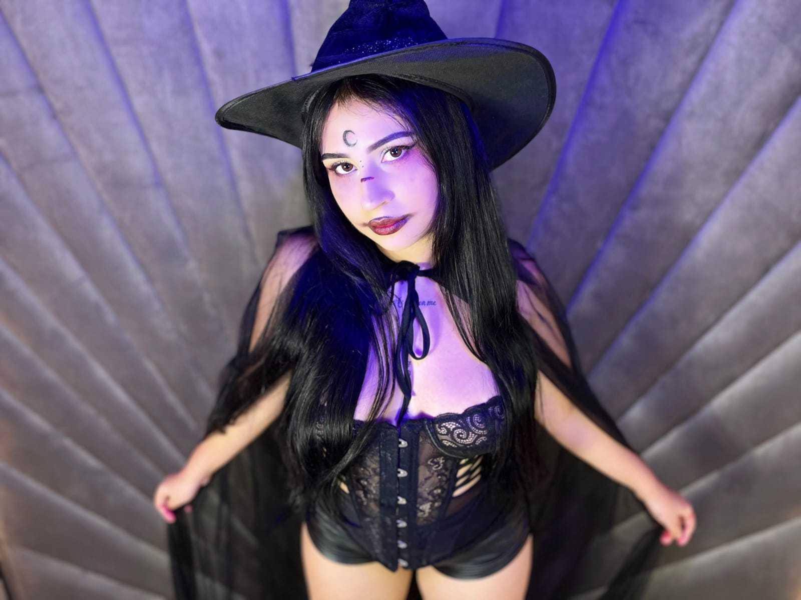 Image of cam model HannahBecker from XloveCam