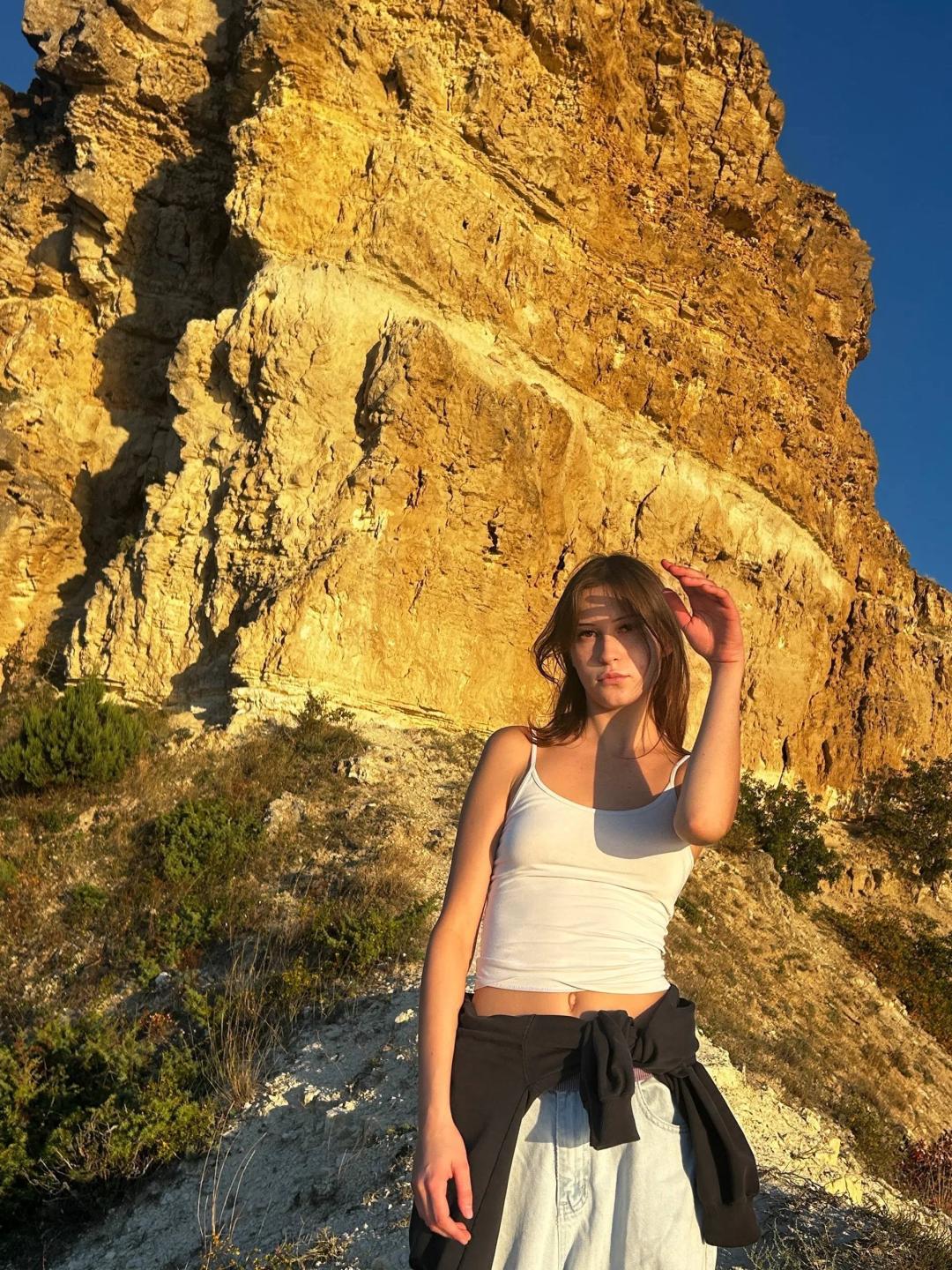 Image of cam model SharenMcdale from XloveCam