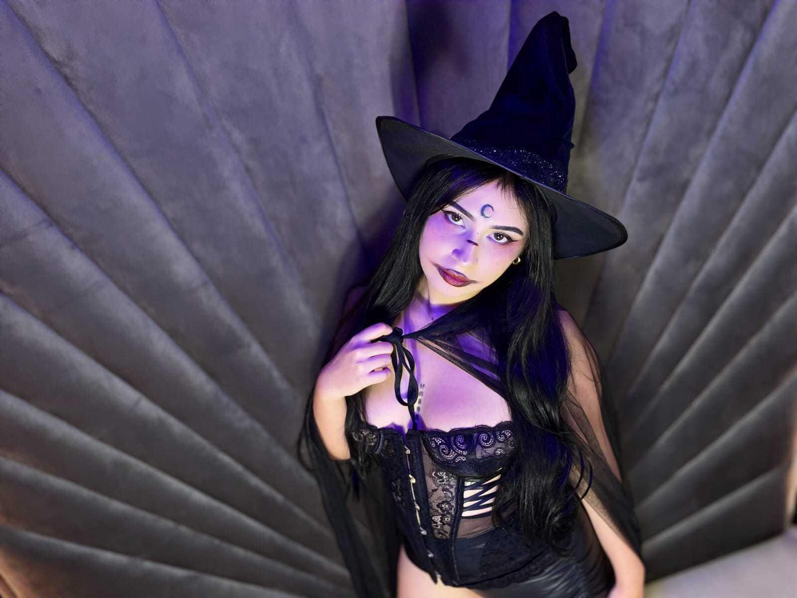 Image of cam model HannahBecker from XloveCam