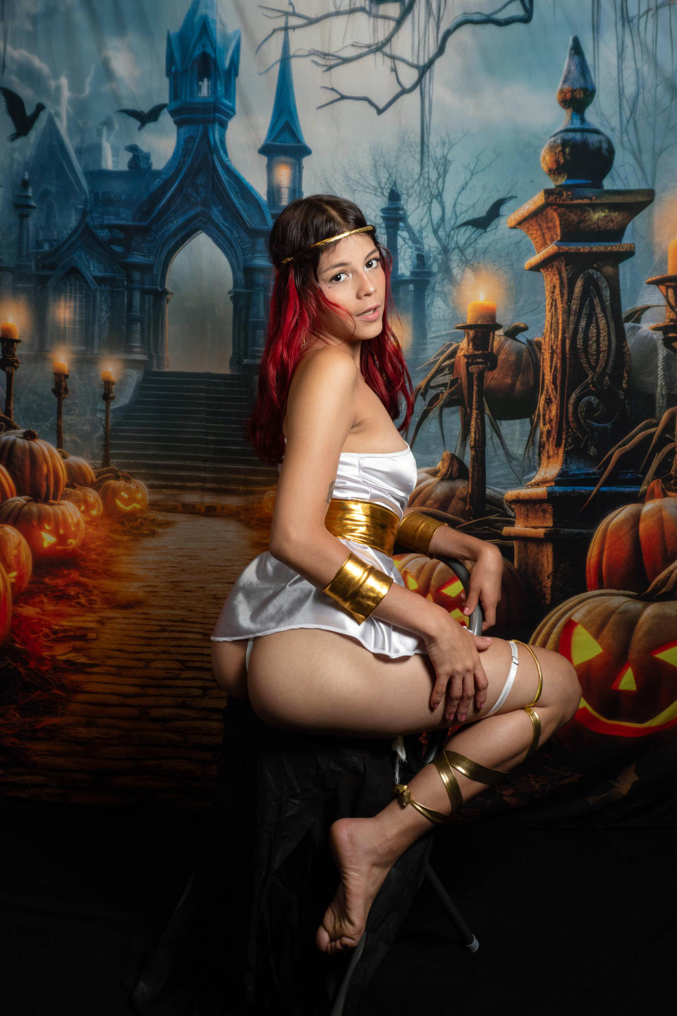Image of cam model AteneaBlue from XloveCam