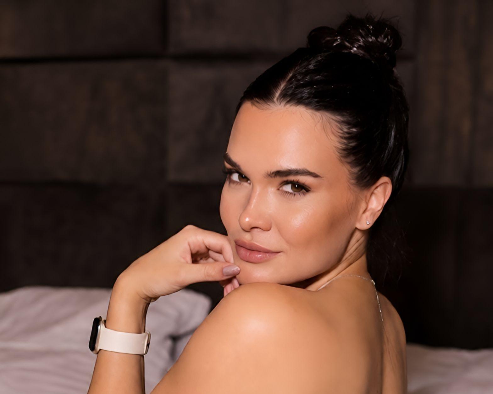 Image of cam model LubaMattera from XloveCam