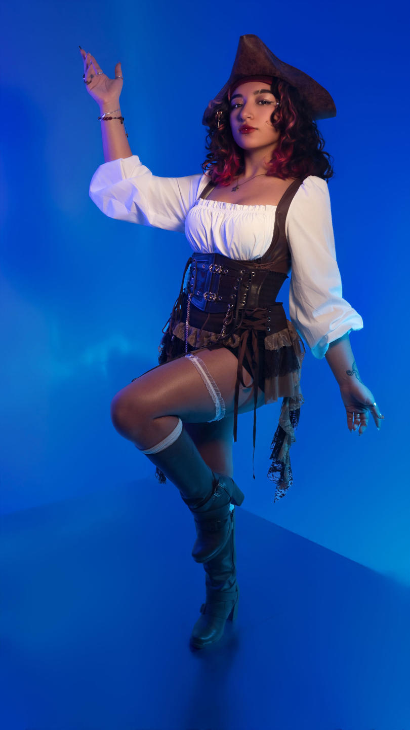 Image of cam model KanelaMiller from XloveCam