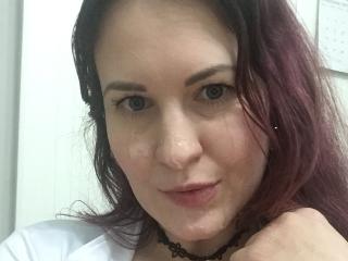 Image of cam model AlexandraMay from XloveCam