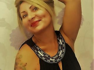 ChaudeEvely - Live porn &amp; sex cam - 6136986
