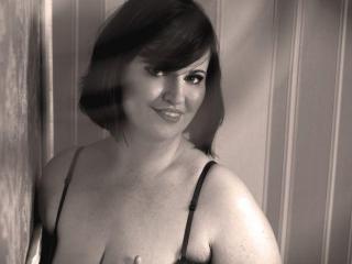 BustyLadyGD - Live sex cam - 8121844