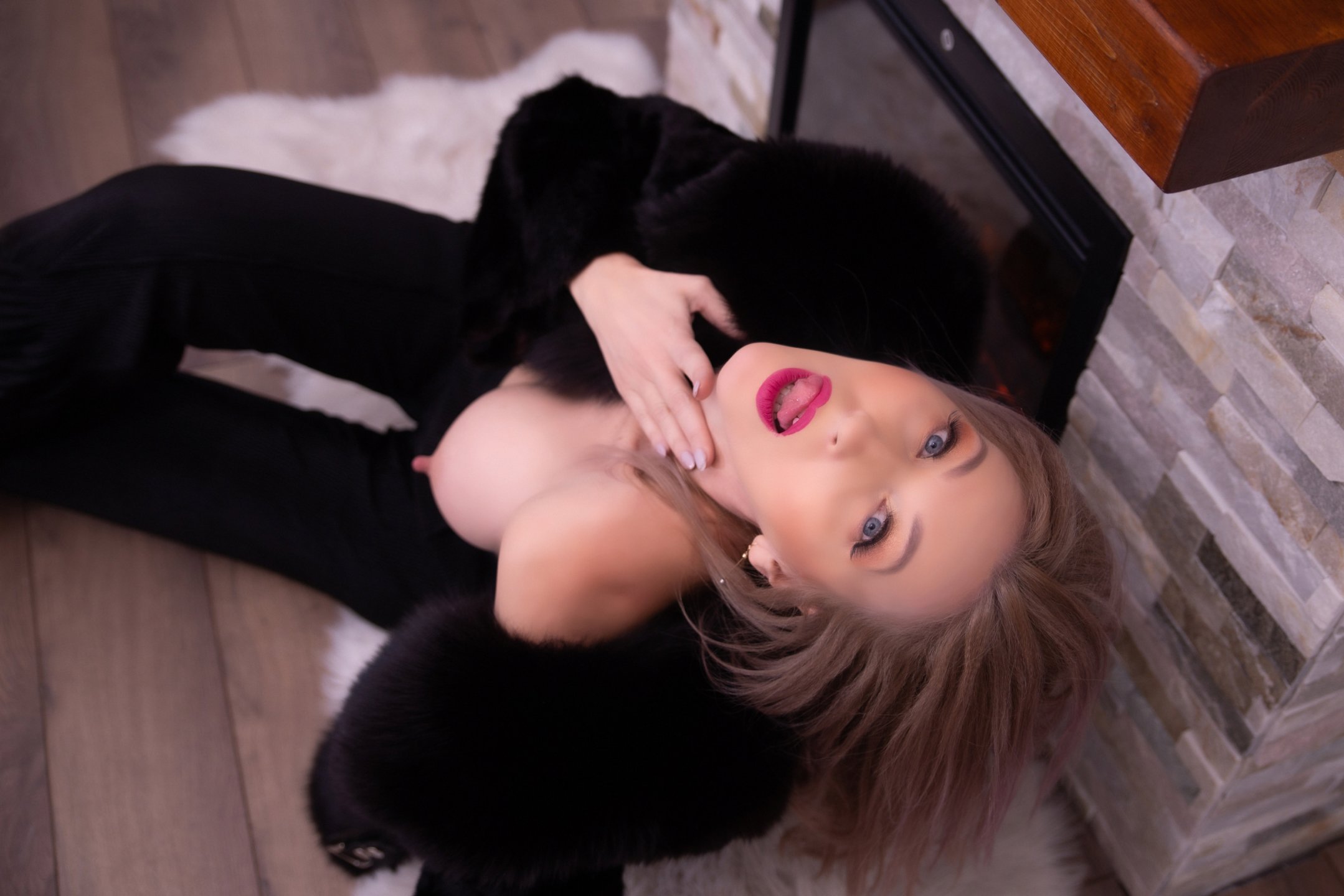 Image of cam model LadyLea from XloveCam