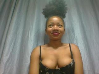 Webcam model Aangela from XloveCam