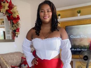 Webcam model AbenyAnaya from XLoveCam