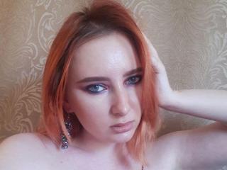 Webcam model AlbertaCatty from XLoveCam