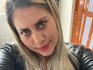 Profile and Statistics for AlejaBlonde on XLoveCam