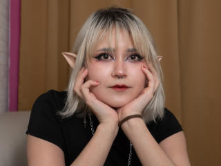 Webcam model AlexaLexi profile picture