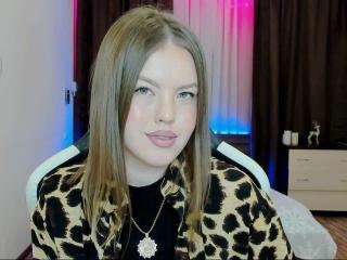 AlexaMiller-hot Live Cam and Profile on UnifiedCams