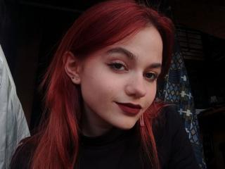 Webcam model AlianaSweet from XLoveCam