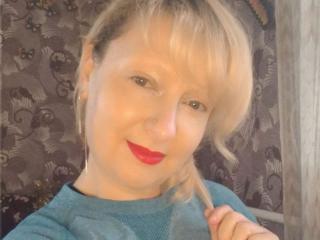 Webcam model Alice69s from XLoveCam