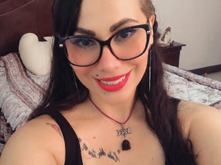 Webcam model AloRamos from XLoveCam