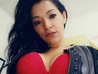 Webcam model AlondraTrevys from XloveCam