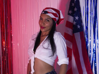 AlysonStoneLive Webcam
