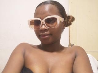 Webcam model Annick69X from XLoveCam profile picture Webcam model Annick69X from XLoveCam