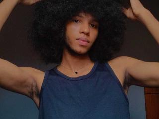 AntonyCarterr Live Webcam on XLoveCam