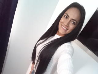 Webcam model AnttonellaX69 from XLoveCam