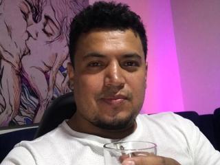 AragonWel Live Cam on XLoveCam