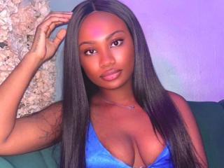 Webcam model Ayoucha from XloveCam