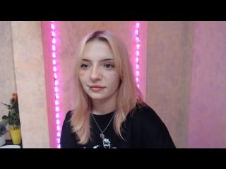 Webcam model AyumiBabe from XLoveCam