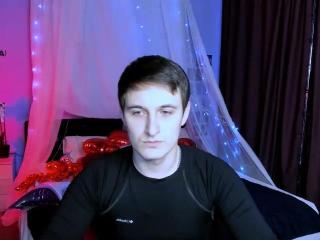 BeautyLiam Live Cam on XLoveCam