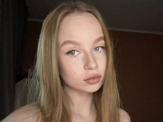 Profile and Statistics for BellaLuvv on XLoveCam