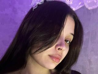 Webcam model BellaSunray from XLoveCam