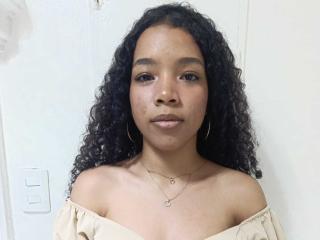 BettyBrunette69Live Webcam