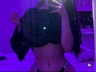 BettyMoon1-hot Live Cam on XLoveCam