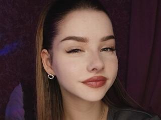 Webcam model BitterPeach from XLoveCam