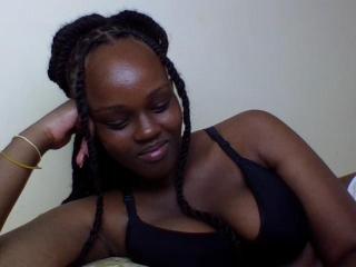 Webcam model BlackMelanyn from XLoveCam