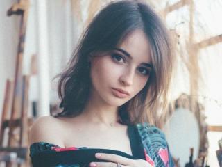 Webcam model BonnieWoods from XLoveCam