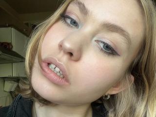 Webcam model BrandyHelga-hot profile picture