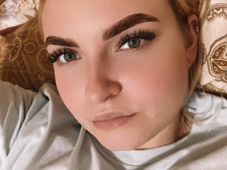 Webcam model CamilleMireille profile picture