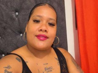 Webcam model CandyFress from XLoveCam