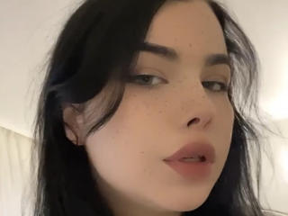 Webcam model CassieStephania profile picture