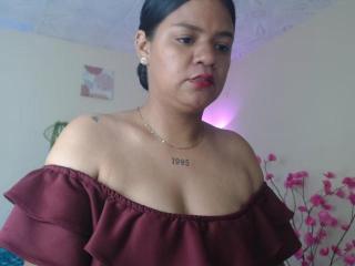 Webcam model CatalinaHottie69 from XloveCam