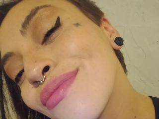 Webcam model CattyStar from XLoveCam