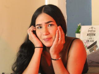 Webcam model CelesteLeroy from XLoveCam