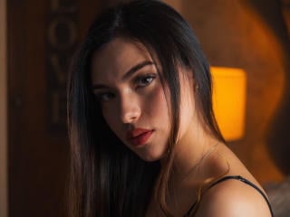 Webcam model CelsteFox69 from XLoveCam