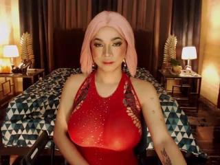 CharlotteCollens Live Cam on XLoveCam and RICams