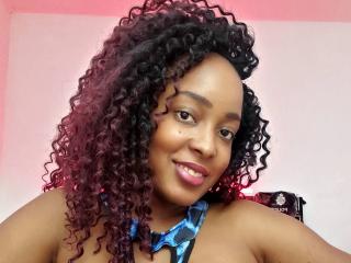 Webcam model ChelseyeBonny from XLoveCam