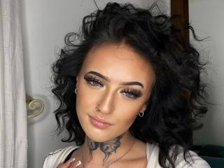 Webcam model CherrysPrimetime-hot from XLoveCam