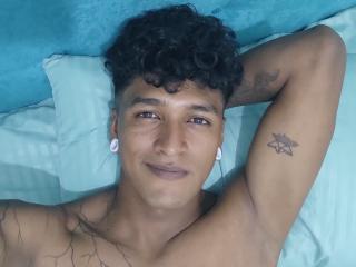 ChrisMartinezLive Webcam